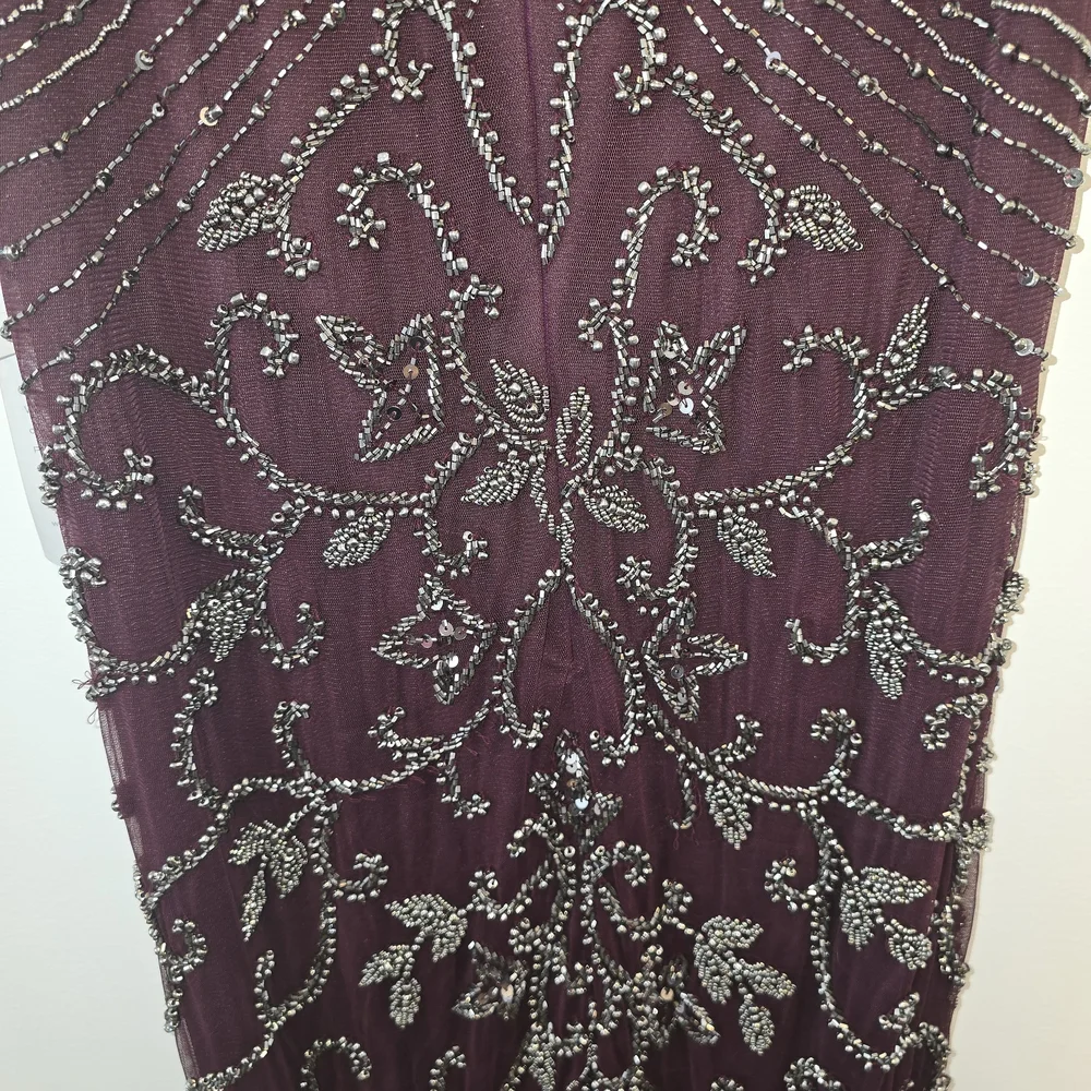 Pissaro Nights Elegant Maroon Beaded Gown Size 14 Nwt. Stunning - Picture 10 of 13